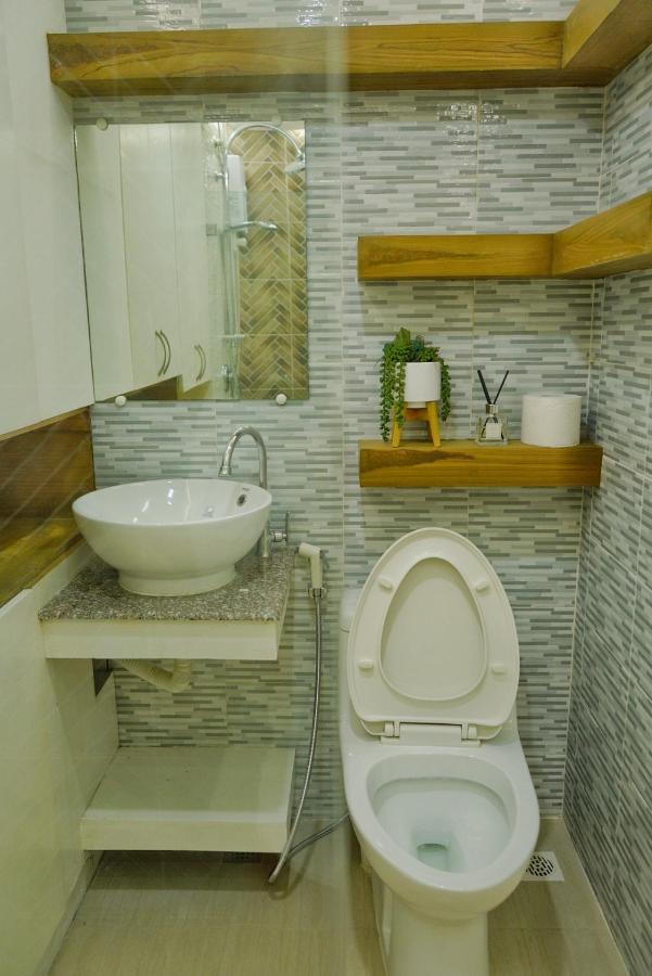 Topaz 1 Bedroom Suite Orochi Staycation Ph At Centrio Towers Cagayan de Oro Luaran gambar