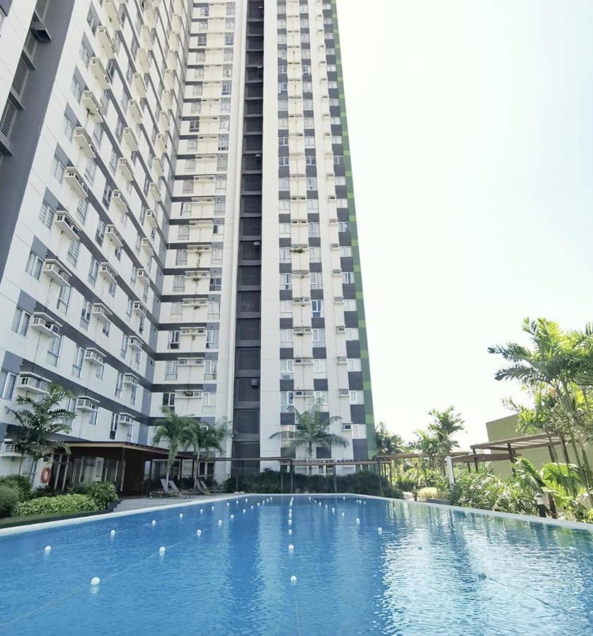 Topaz 1 Bedroom Suite Orochi Staycation Ph At Centrio Towers Cagayan de Oro Luaran gambar